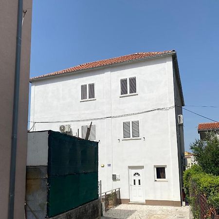 Apartman 4 Kilometar To City Centar Split Exterior photo