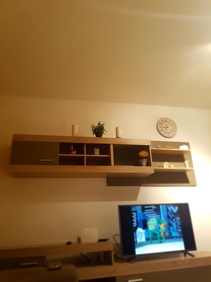Apartman 4 Kilometar To City Centar Split Exterior photo
